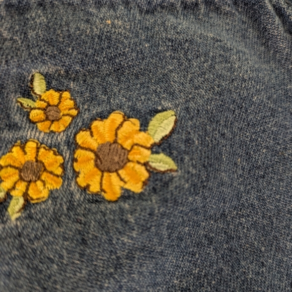 Vintage Embroidered ' Autumn Garden' Teddy Bear Sunflower Denim Overalls - Picture 4 of 6